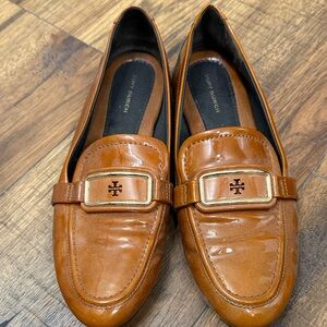 Tory Burch Women's Brown Loafers with Gold Accent